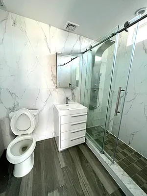 Rented by Elmekies Equities | media 6