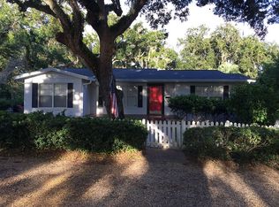 165 Riverside Dr, Ormond Beach, FL 32176