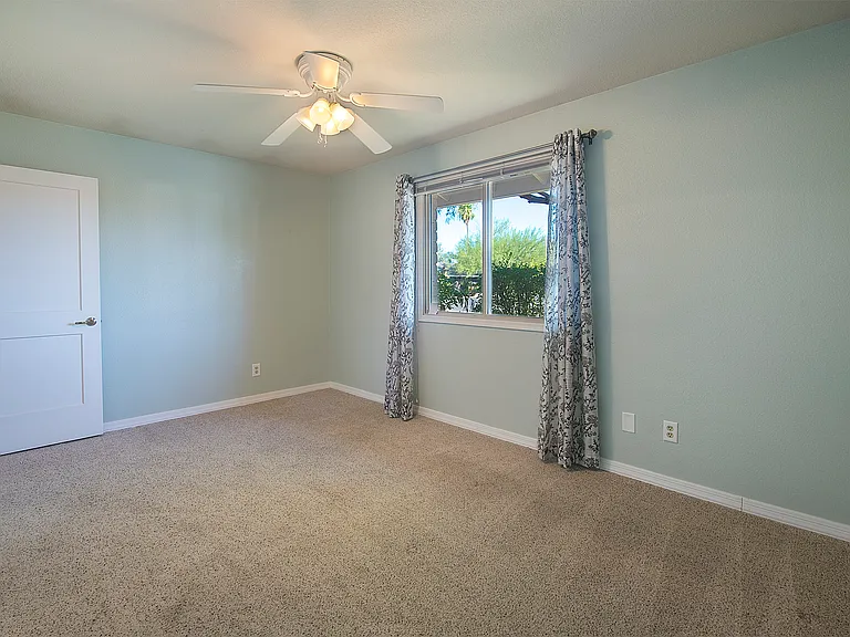 1236 E Del Rio Dr — Photo 17