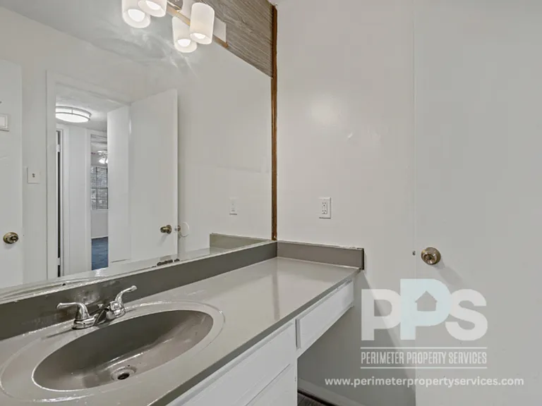 737 Boggs Rd SW #1B — Photo 13