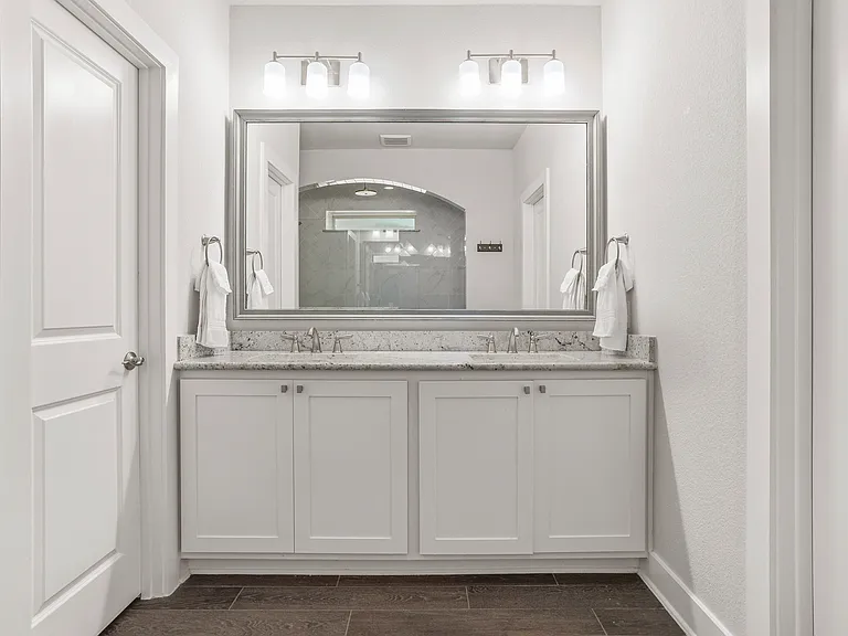 1825 Oak Trail Dr — Photo 26