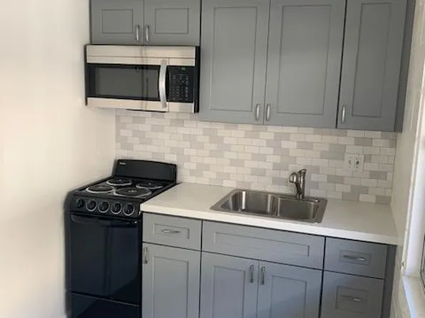 956 Woodside Rd APT 22, Redwood City, CA 94061