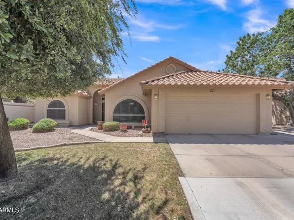 3882 S HAWTHORN Drive, Chandler, AZ 85248