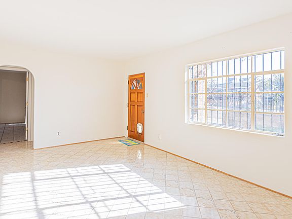 5th image of 1017 Lariat St