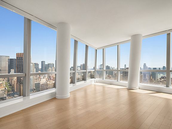 5th image of 400 Park Ave S APT 35B