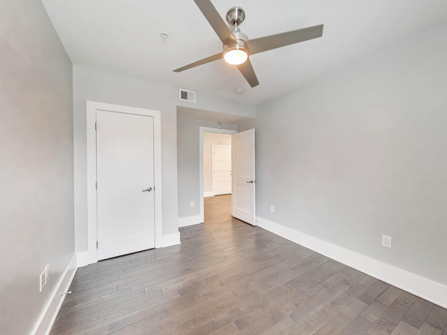 1 bed, 721 sqft, $1,395 — Photo 2