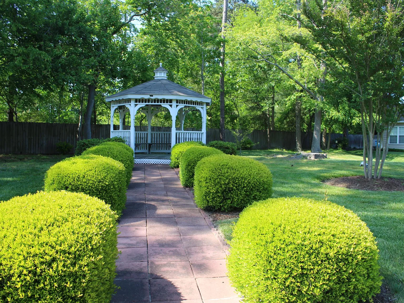 2 bed, 1622 sqft, $2,100 — Photo 3