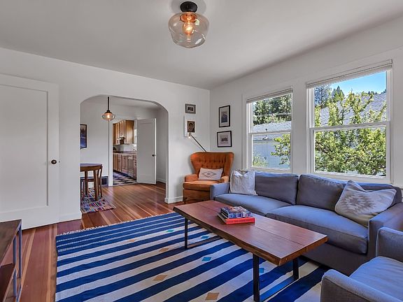 2nd image of 210 Merritt Ave