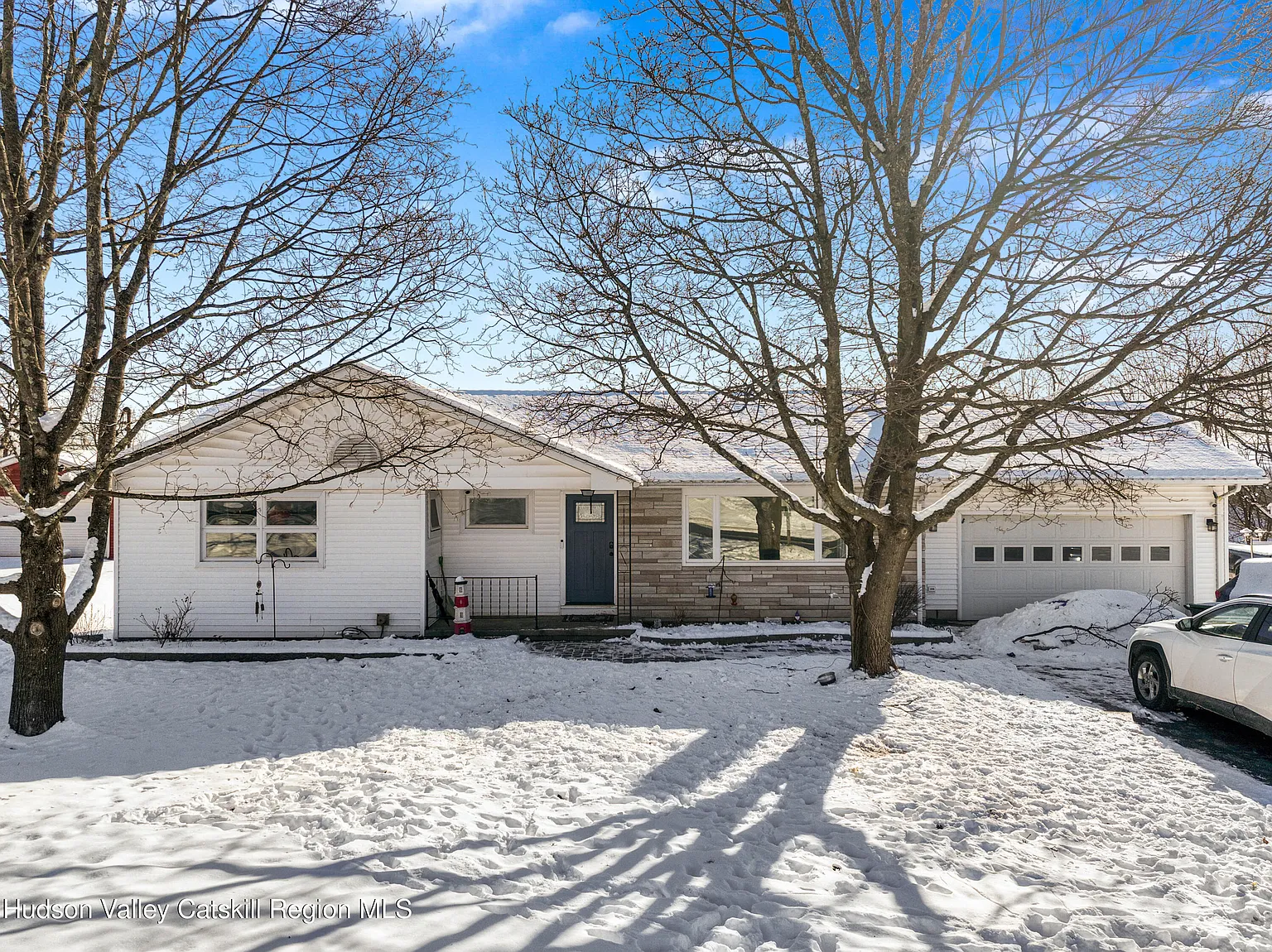 310 Highland Avenue photo 1