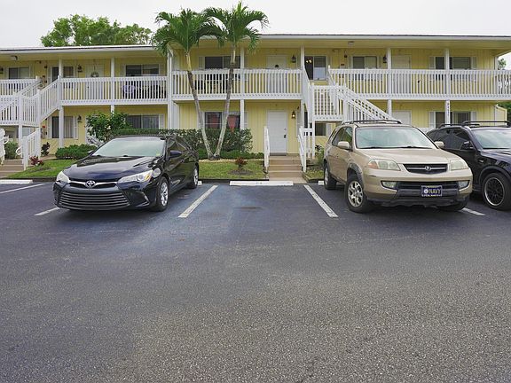 2nd image of 4635 Bayshore Dr APT P7