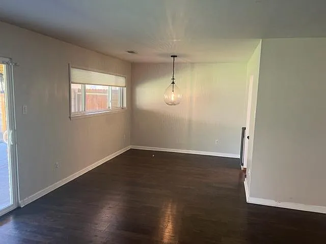 2900 Wisconsin St NE — Photo 8