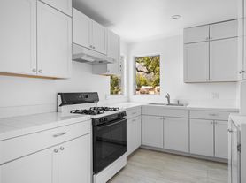 331 Cornell Dr, Burbank, CA