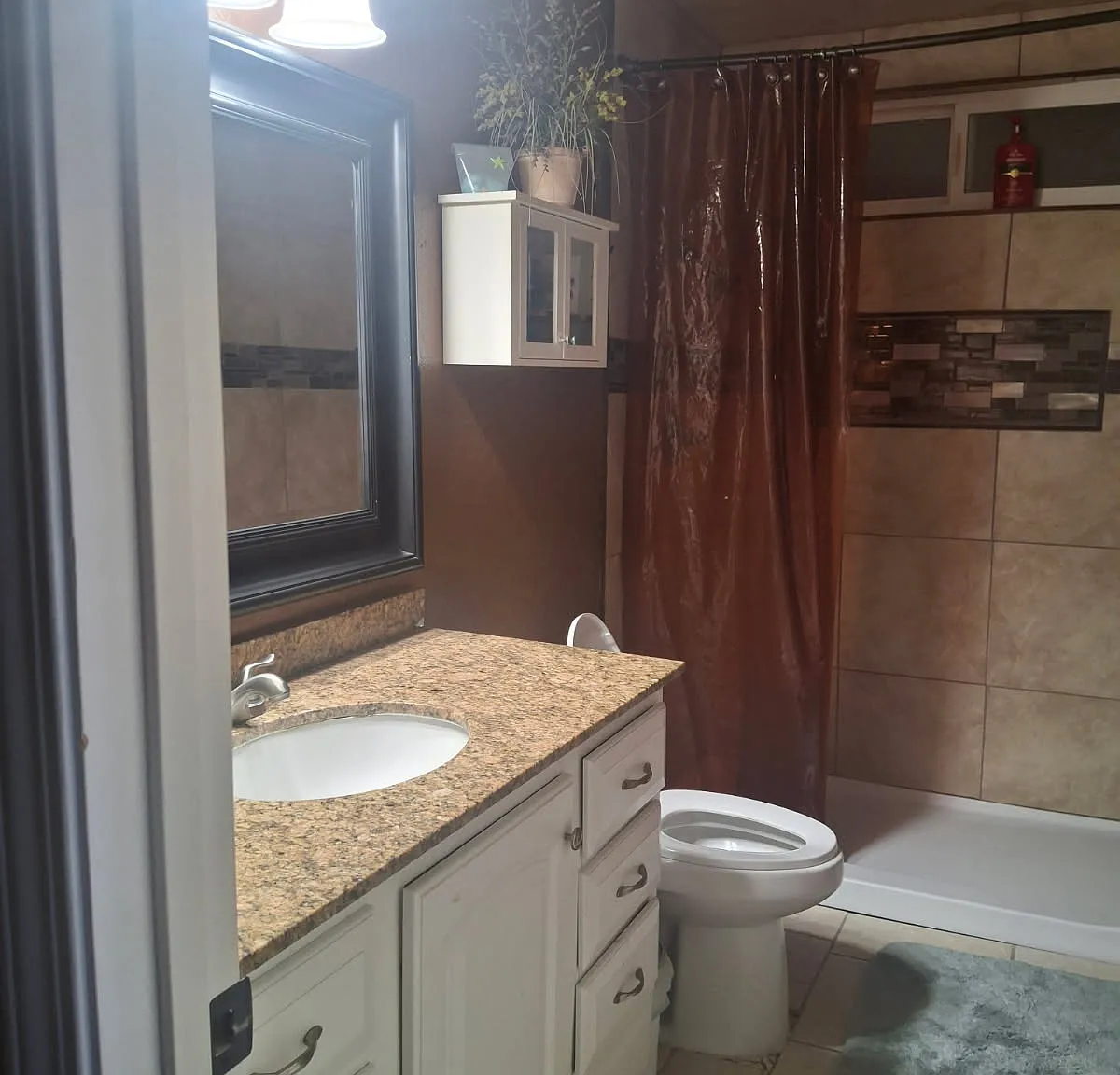 3 bed, 1.5 bath, 1056 sqft, $850 — Photo 2