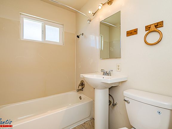 5th image of 3568 Agate Dr APT 2