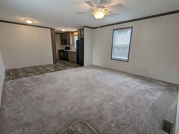 4th image of 374 Utah Ct #374