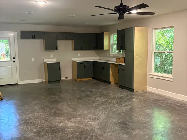 916 Kentucky Ave, Morrilton, AR 72110