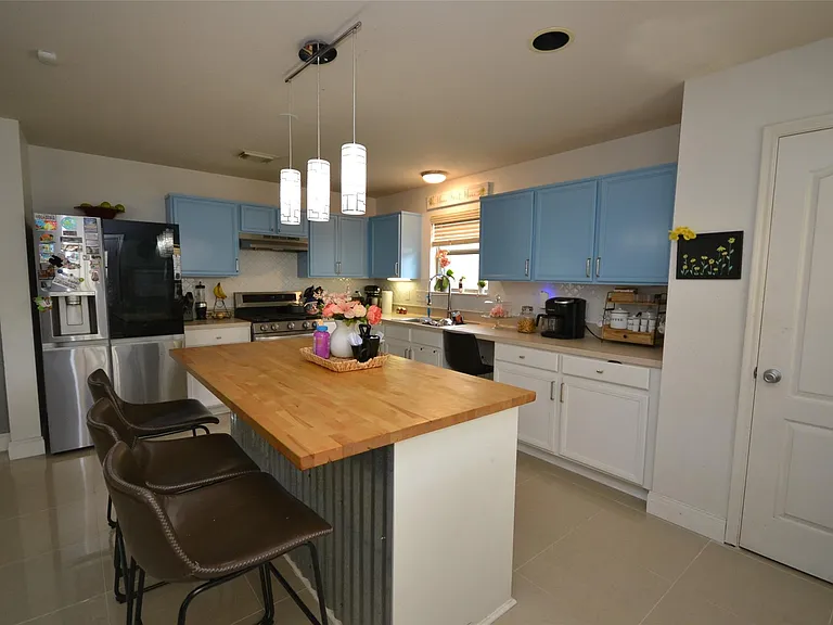 20751 Cypress Post Dr — Photo 4