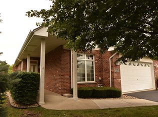 6960 Margaret Courtyard, Tinley Park, IL 60477