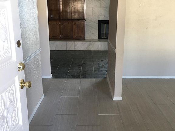 4th image of 860 De Leon Dr