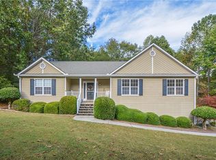489 Creek Crossing Ct, Grayson, GA