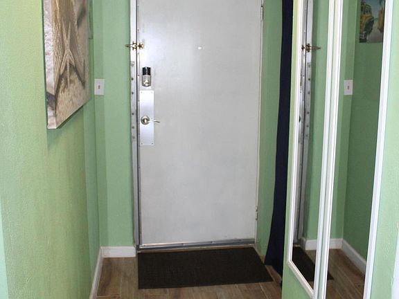 4th image of 219 S Atlantic Ave #217