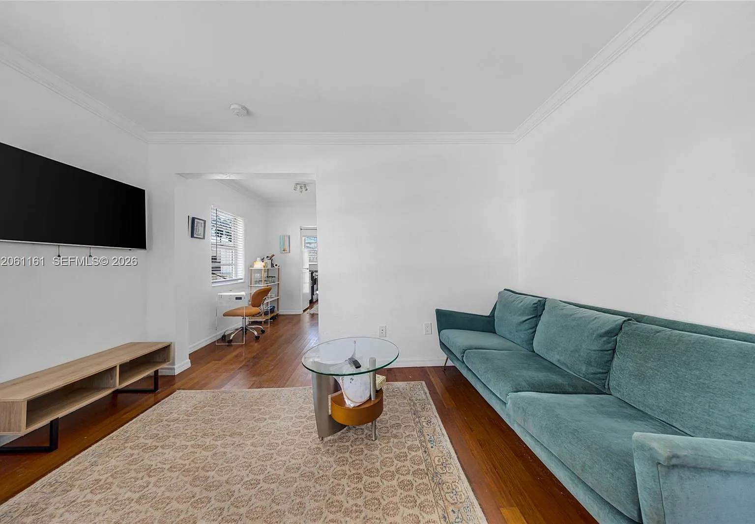 Meridian Court Condo — Photo 4
