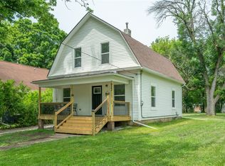 923 McKinley Ave, Des Moines, IA 50315