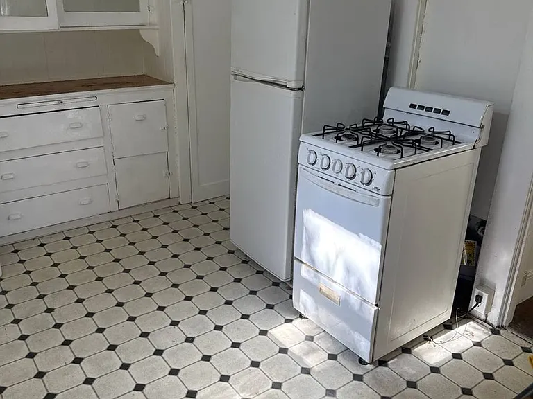 3382C 22nd St — Photo 5