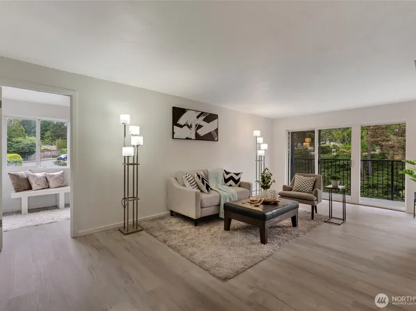 12700 NE 8th Street #E-210, Bellevue, WA 98005