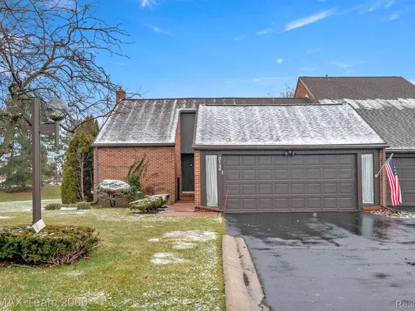 3134 Lindenwood Dr #141, Dearborn, MI 48120