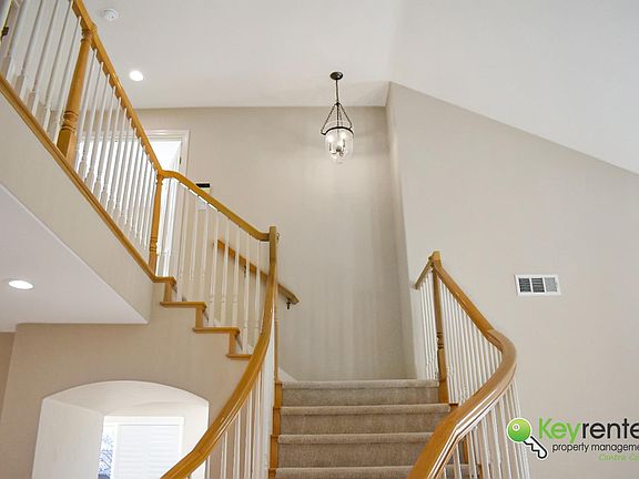 5th image of 34 Bottlebrush Ct