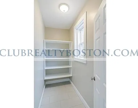 4 Leicester St #4 — Photo 7