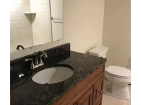 2247 Walton Blvd Unit 61, Rochester Hills, MI 48309