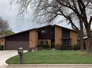 205 Lakeview Ter, Clovis, NM 88101