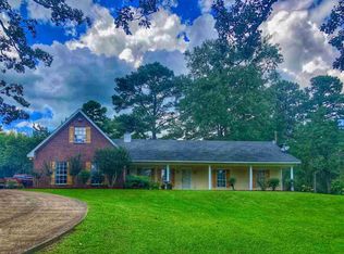 1470 Davis Rd, Terry, MS 39170