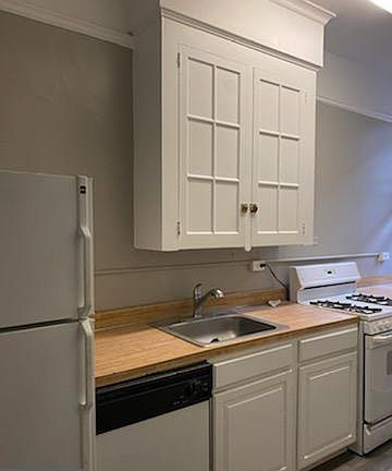 3rd image of 2031-35 E Locust St #103