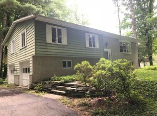 7 Holly Hills Dr, Hurley, NY 12498