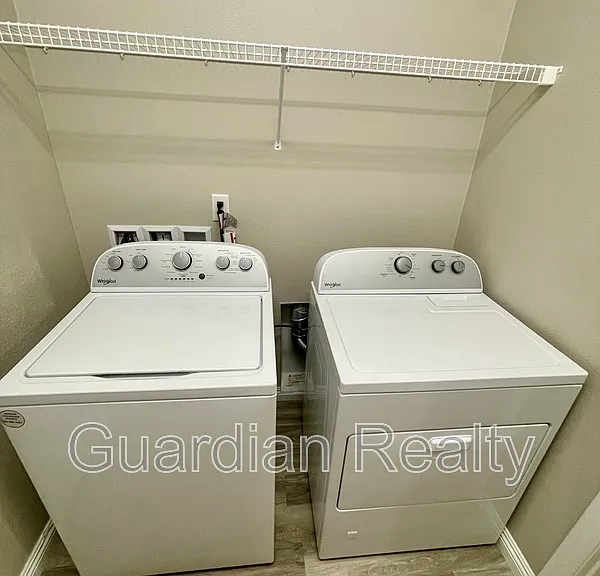 3189 Brynley Ave — Photo 8
