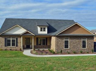 1062 Peaceful Dr, Jonesborough, TN 37659