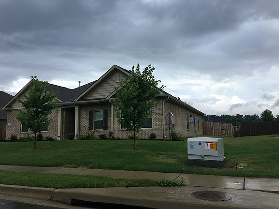 3rd image of 111 Tango Dr