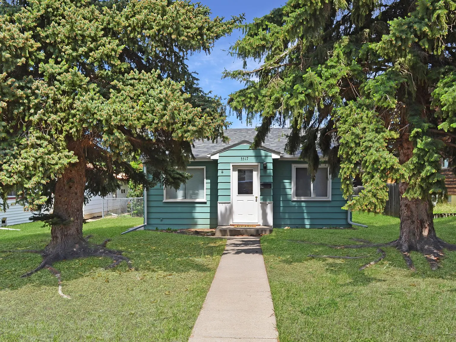 1 bed, 700 sqft, $1,350 — Photo 2
