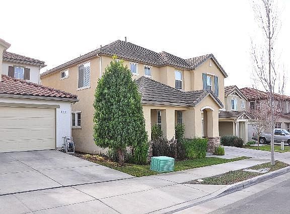 3rd image of 310 San Luis Ave