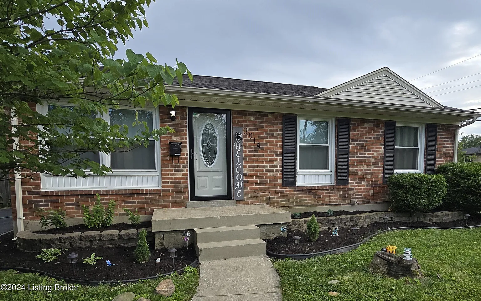 3914 Altair Ln photo 1