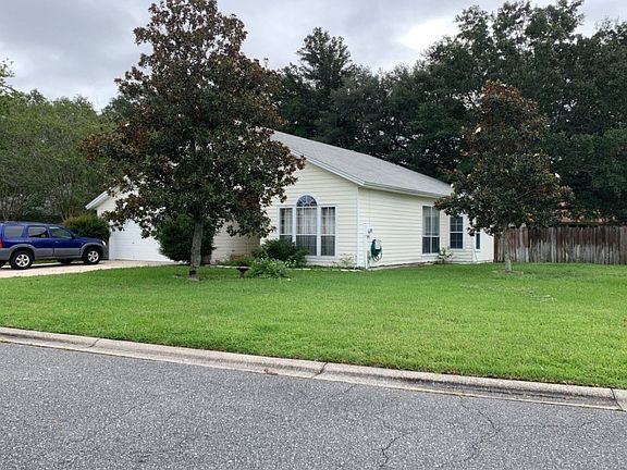 2nd image of 394 Summit Dr