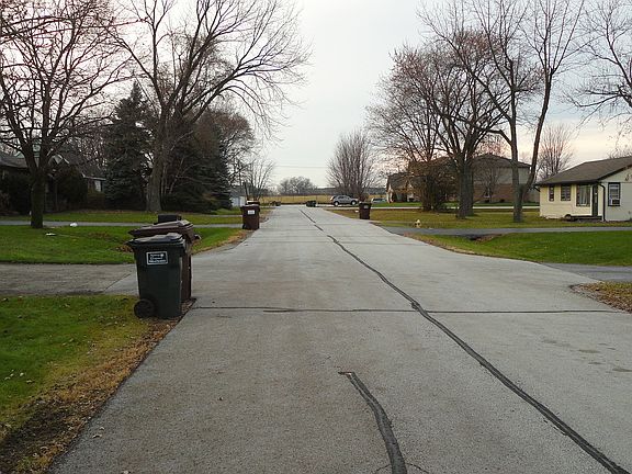 5th image of 9257 Pleasant Ave