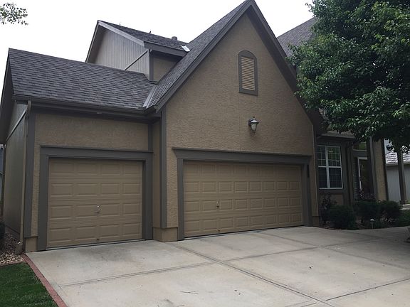 3 car garage