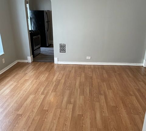 4th image of 1379 W 69th St