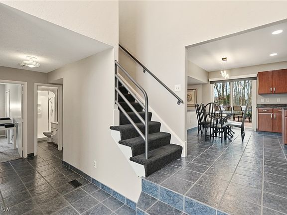 5th image of 5088 Stansbury Dr