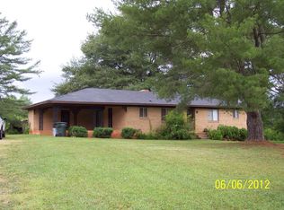 573 Jumping Branch Rd, Blacksburg, SC 29702