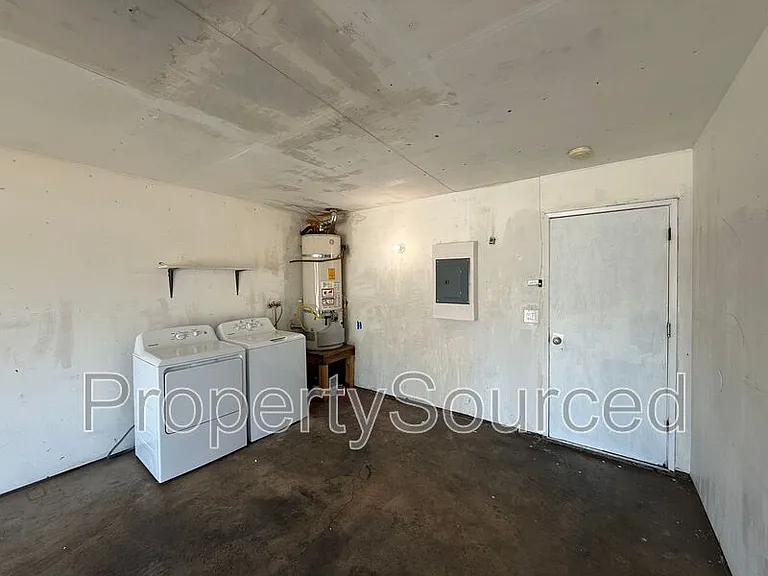 1944 Hickock Ct — Photo 35